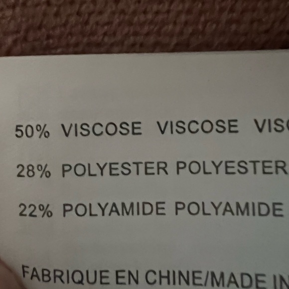 O2 Beige Sweater with Red Heart Cozy Viscose Blend Pullover Size M - Picture 6 of 7